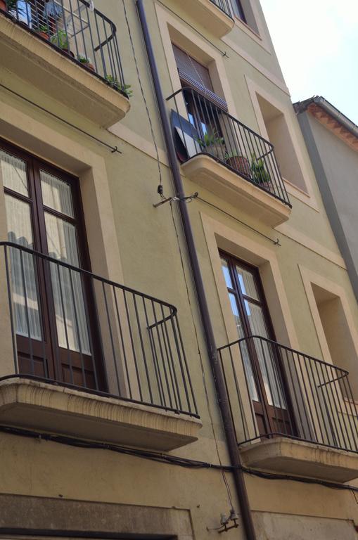 Girona Housing Ginesta 9 Apartment Exterior photo