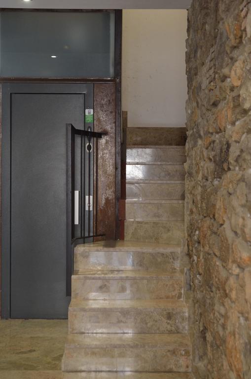 Girona Housing Ginesta 9 Apartment Exterior photo