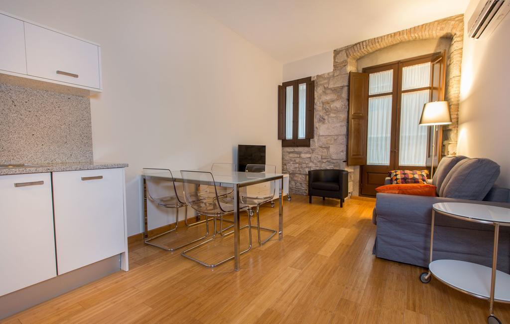 Girona Housing Ginesta 9 Apartment Exterior photo