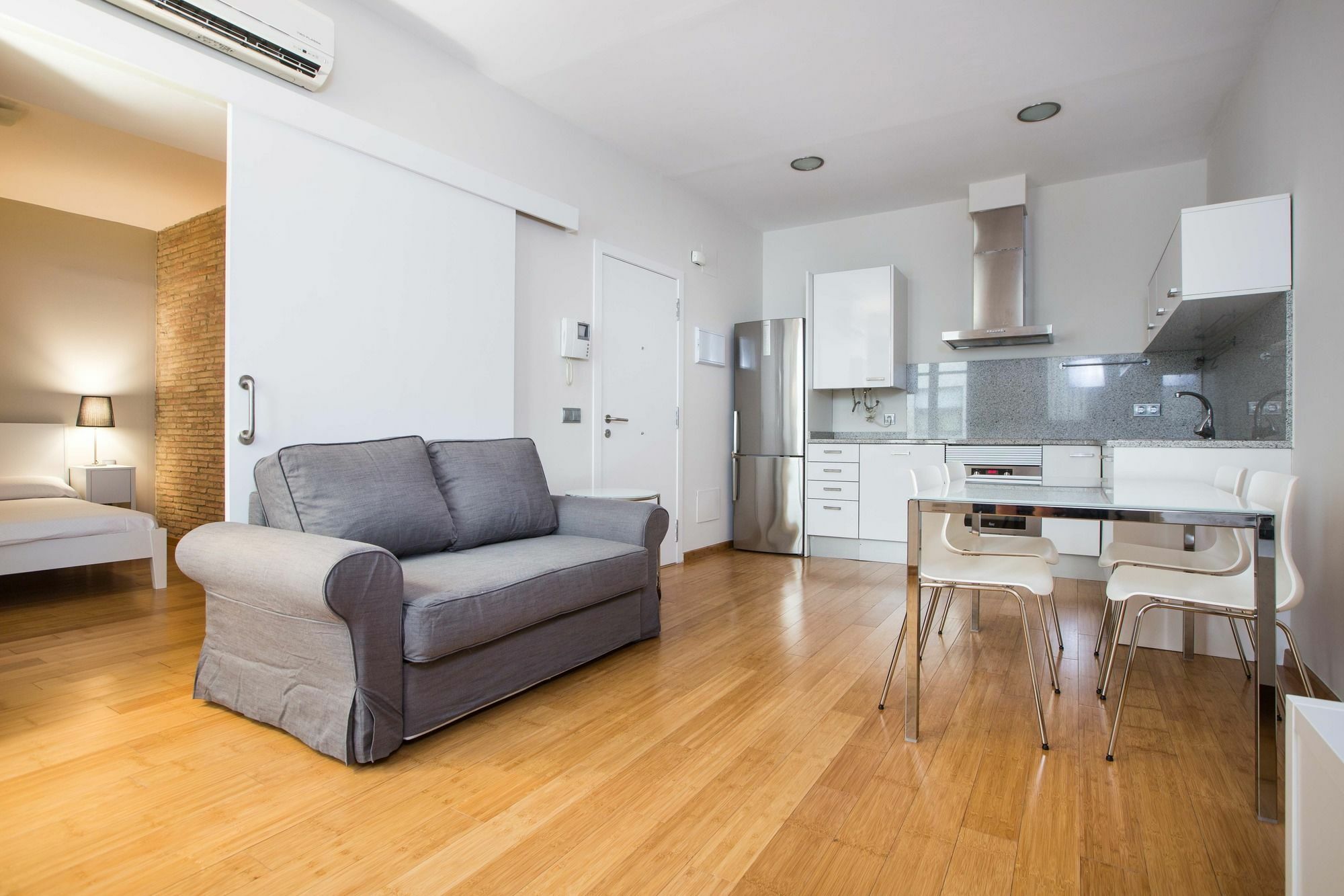 Girona Housing Ginesta 9 Apartment Exterior photo